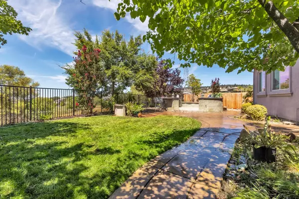 1996 Stockman CIR, Folsom, CA 95630