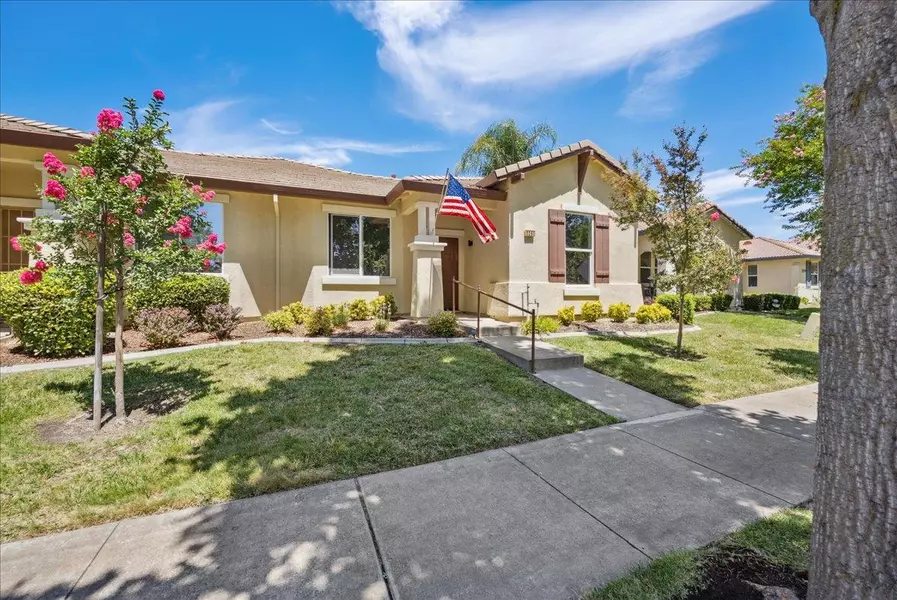 2261 Rose Arbor DR, Sacramento, CA 95835