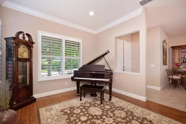 El Dorado Hills, CA 95762,3334 Hollow Oak DR