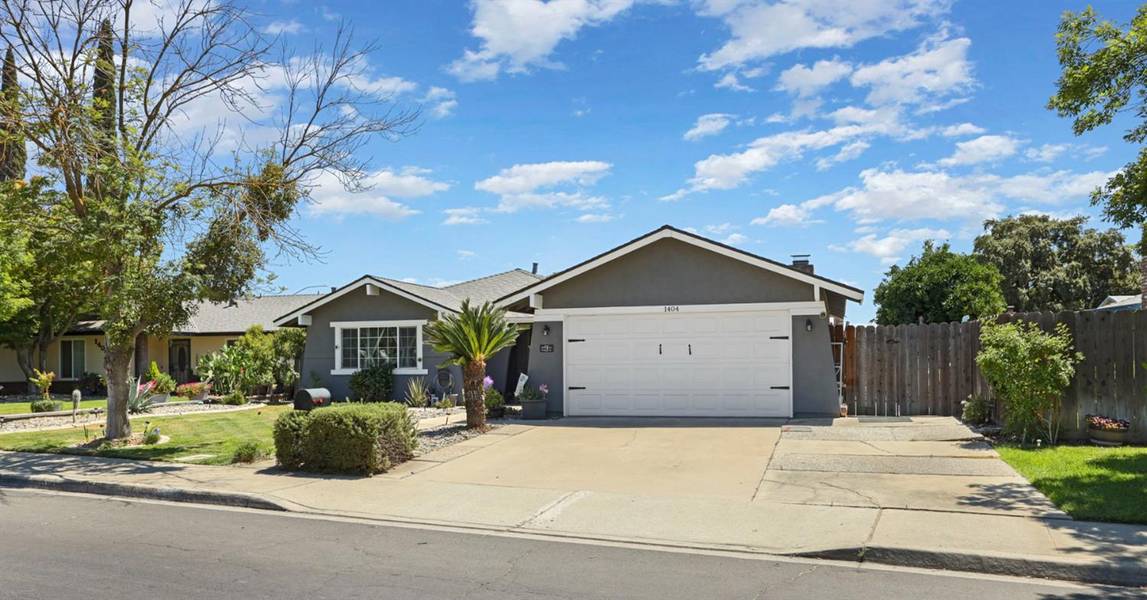 1404 Clevenger DR, Modesto, CA 95356