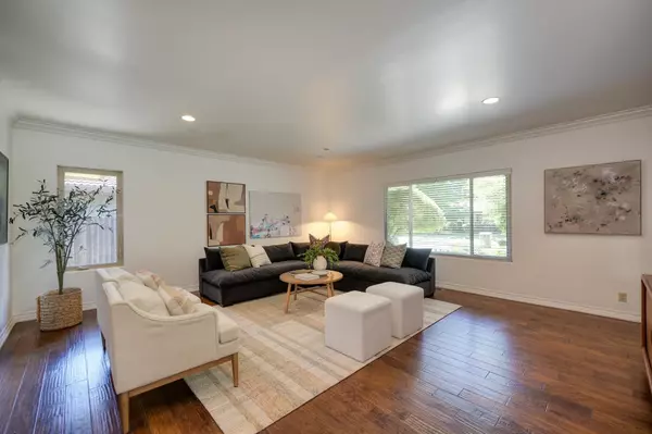 Sacramento, CA 95822,1025 Piedmont DR