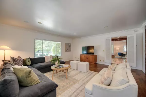 Sacramento, CA 95822,1025 Piedmont DR