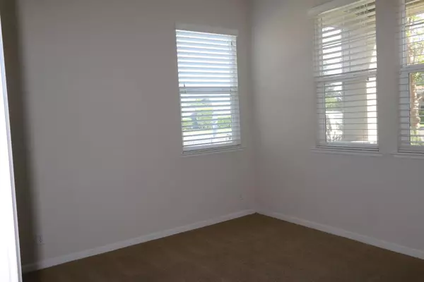 Modesto, CA 95355,1709 Thomas CT