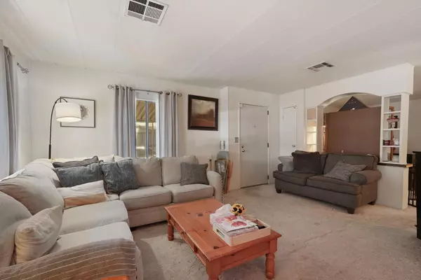Sacramento, CA 95841,6222 Sewan AVE