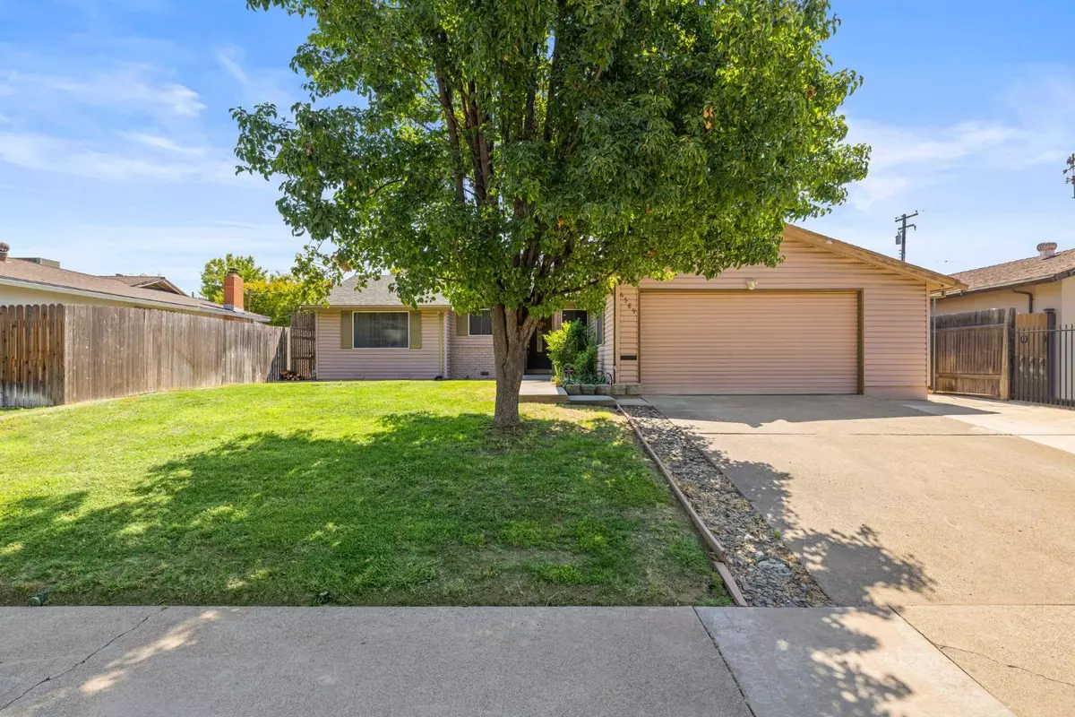 Sacramento, CA 95822,6589 Demaret DR