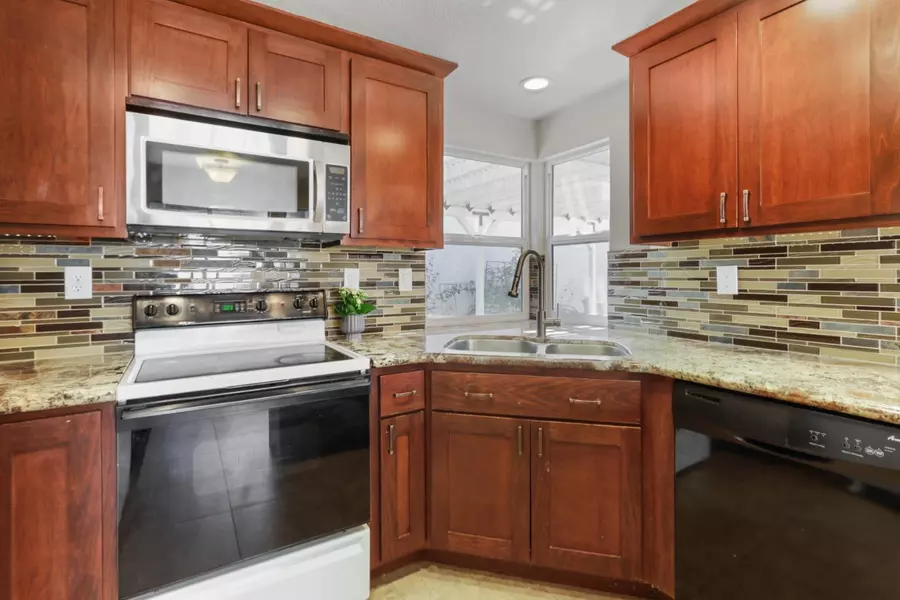 8034 Kelty CT, Sacramento, CA 95828