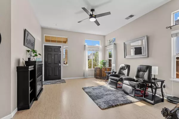 West Sacramento, CA 95691,3285 Long Island ST