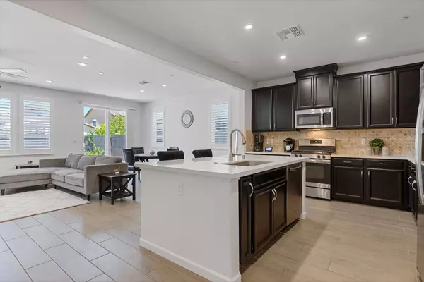 Roseville, CA 95747,4025 Hydra CIR