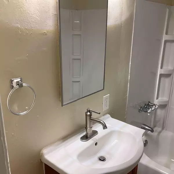 Sacramento, CA 95838,1852 Grand AVE
