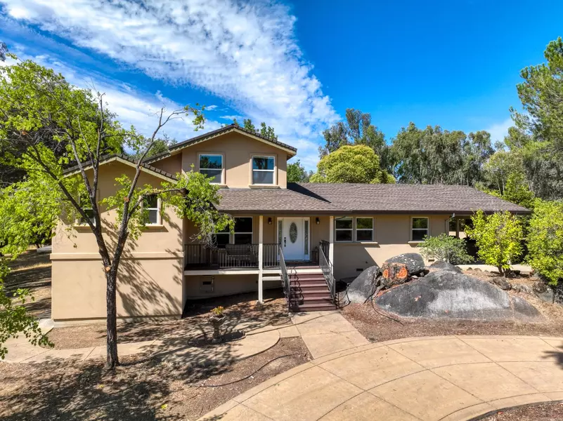 8603 Angeli LN, Loomis, CA 95650
