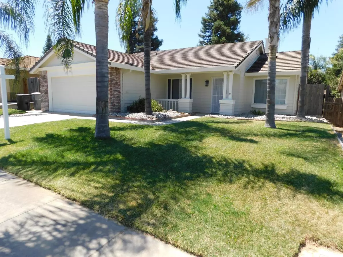 Oakdale, CA 95361,516 View Point AVE