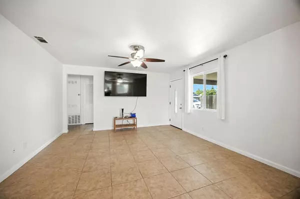 Carmichael, CA 95608,6147 Orsi CIR