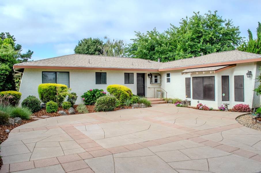 2482 E Collier RD, Acampo, CA 95220