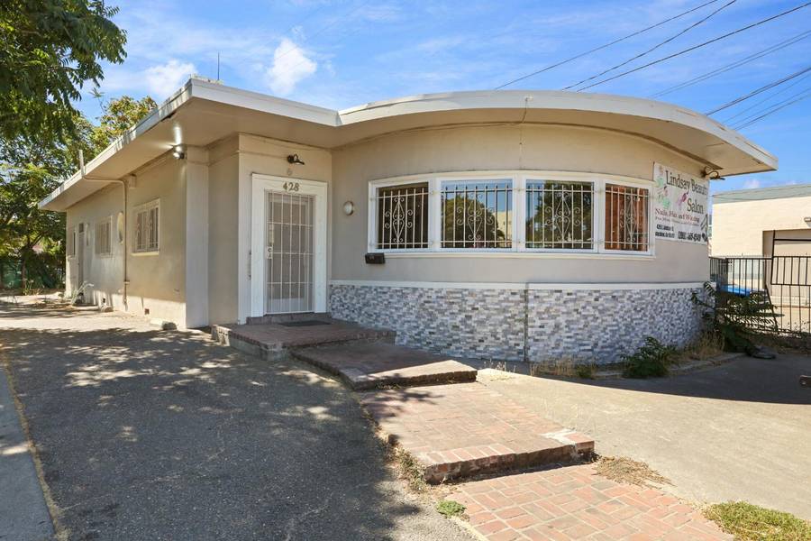 428 E Lindsay, Stockton, CA 95202