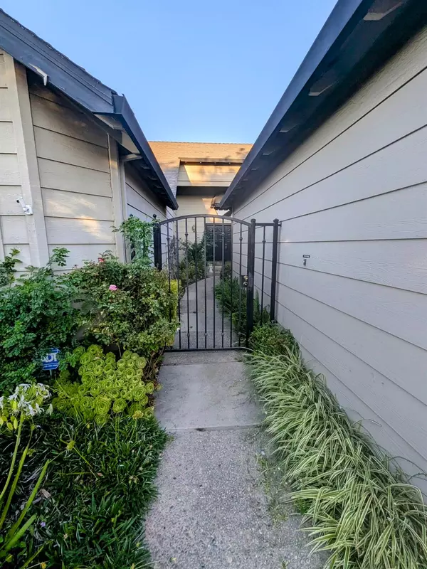 Modesto, CA 95356,3836 Cougar PL