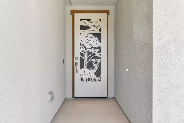 Elk Grove, CA 95757,10297 Charles Morris