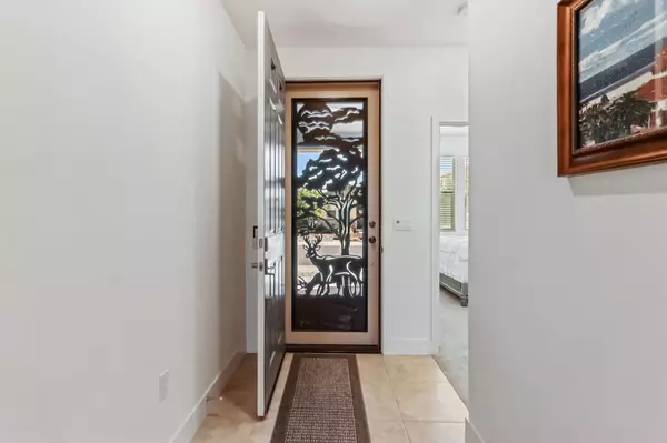 Elk Grove, CA 95757,10297 Charles Morris