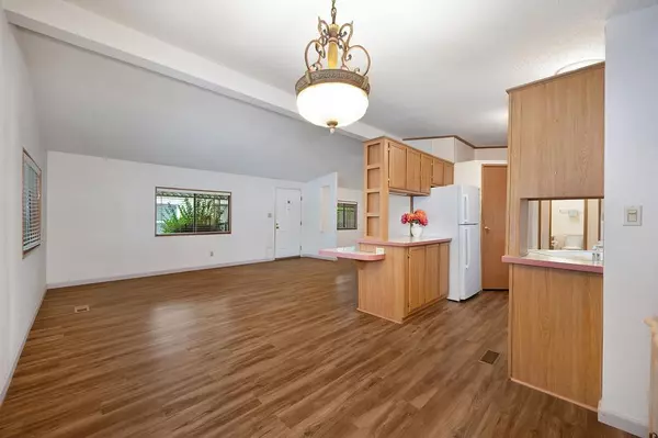 Auburn, CA 95602,3765 Grass Valley HWY #117