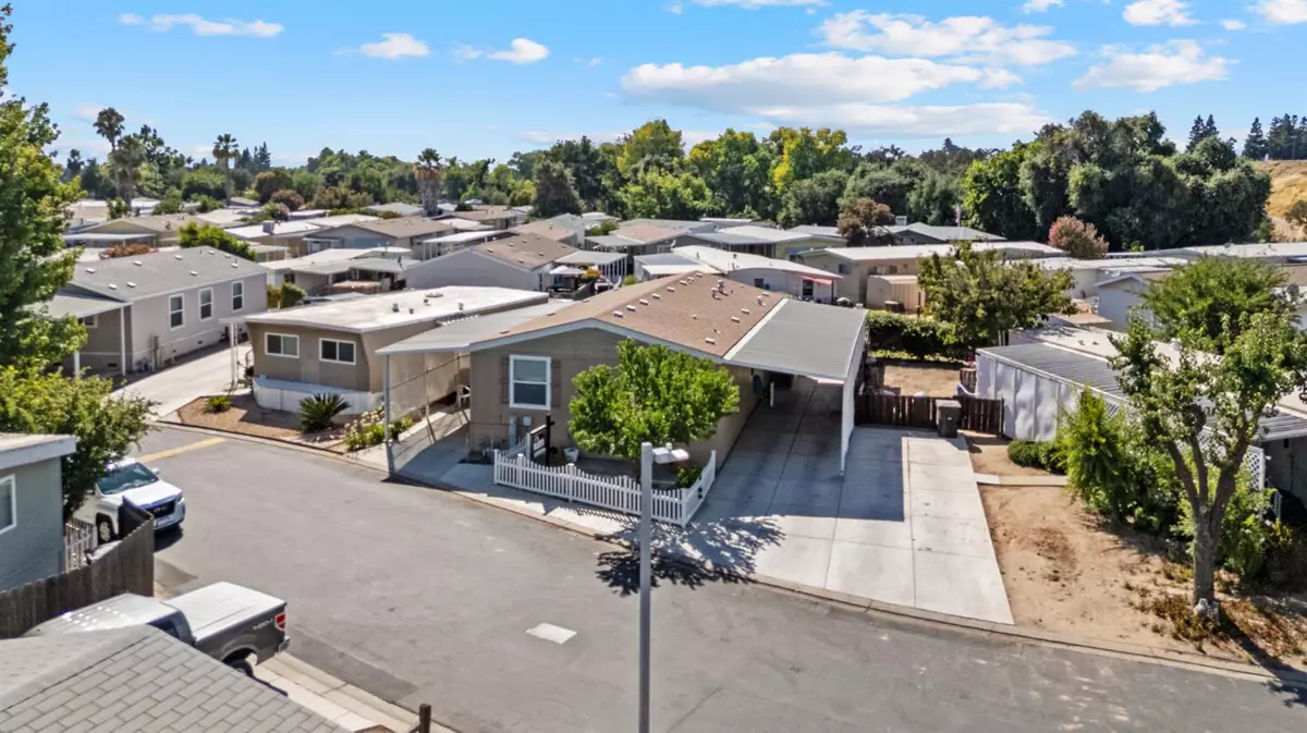 Oakdale, CA 95361,900 Old Stockton Road #211