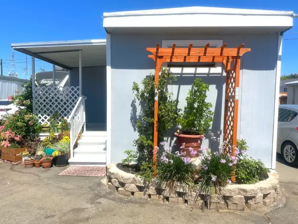 1130 W Yosemite AVE #24, Manteca, CA 95337