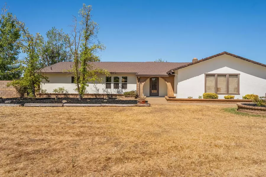25011 N Fuhrman RD, Acampo, CA 95220