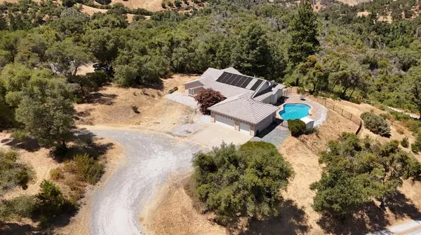 Mokelumne Hill, CA 95245,9300 Buckeye LN