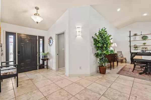 Williams, CA 95987,942 12th ST