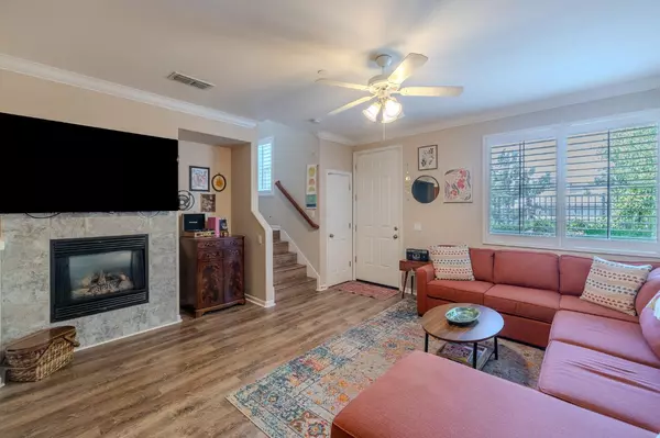 Roseville, CA 95678,105 Dante CIR