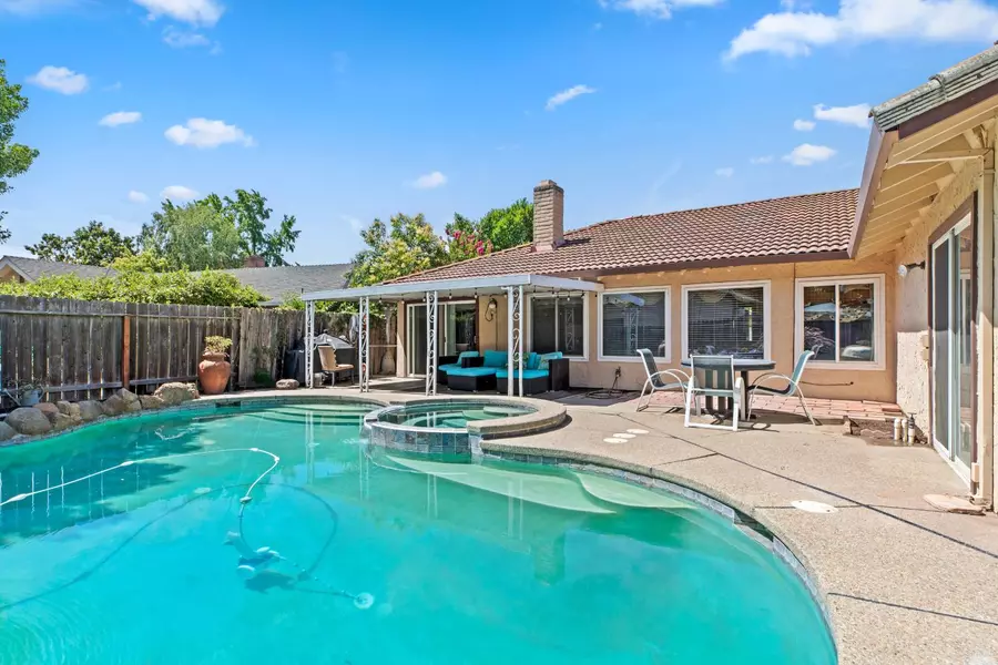 5316 Bellini WAY, Stockton, CA 95207