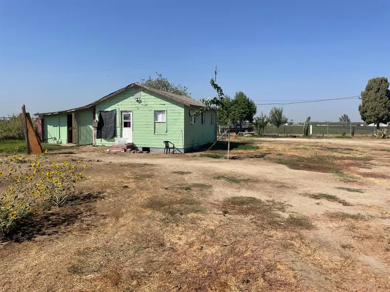 1236 Hull RD, Atwater, CA 95301
