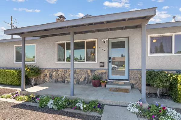 692 Cloverland WAY, Oakdale, CA 95361