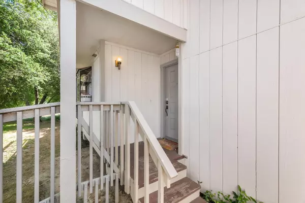 Citrus Heights, CA 95621,7542 Pomerol LN