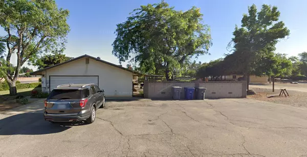 Clovis, CA 93611,827 N Armstrong Ave