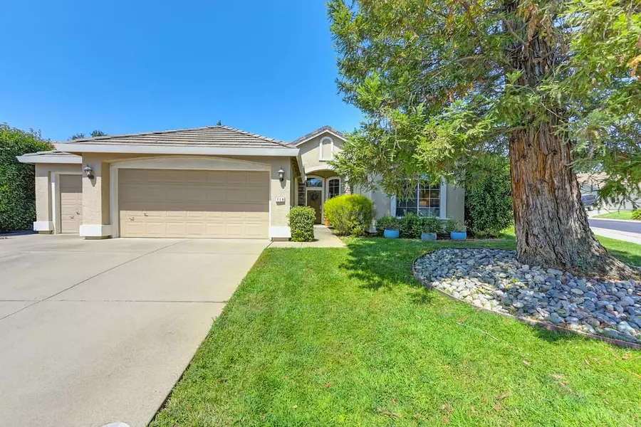718 Hunter PL, Folsom, CA 95630
