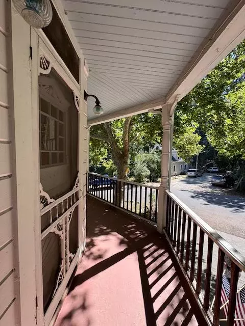 Nevada City, CA 95959,327 Drummond ST