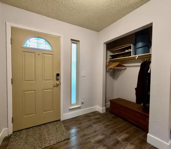 West Sacramento, CA 95691,2556 Duet DR