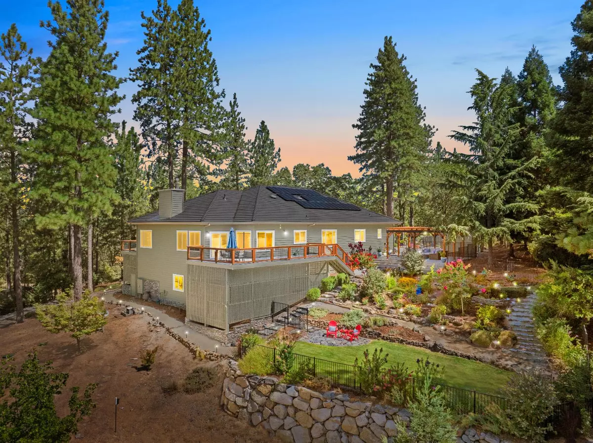 Colfax, CA 95713,943 Eden Valley RD