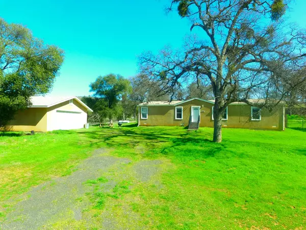 9775 Creekside DR, Coulterville, CA 95311