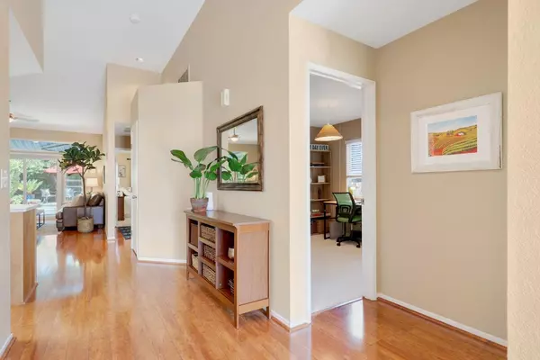 Davis, CA 95618,811 La Coruno ST