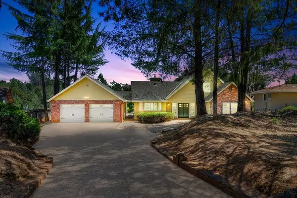 2083 Squaw Run Ct., Cool, CA 95614