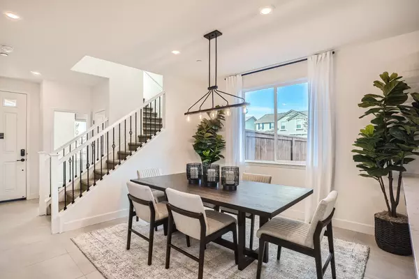 Woodland, CA 95776,2001 Baker PL