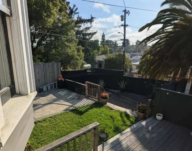 3057 Lynde ST, Oakland, CA 94601
