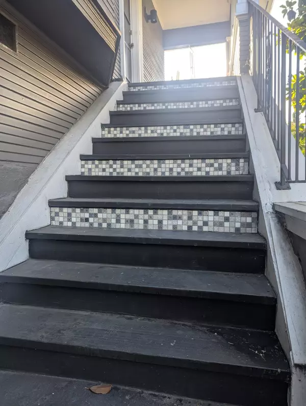 Oakland, CA 94601,3057 Lynde ST