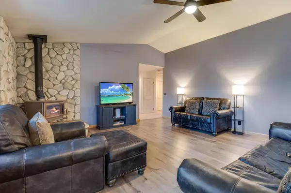 Pollock Pines, CA 95726,5646 Daisy CIR