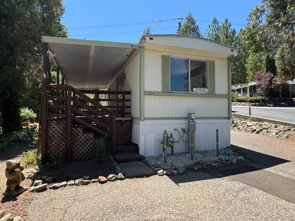 917 Pampas DR, Grass Valley, CA 95945