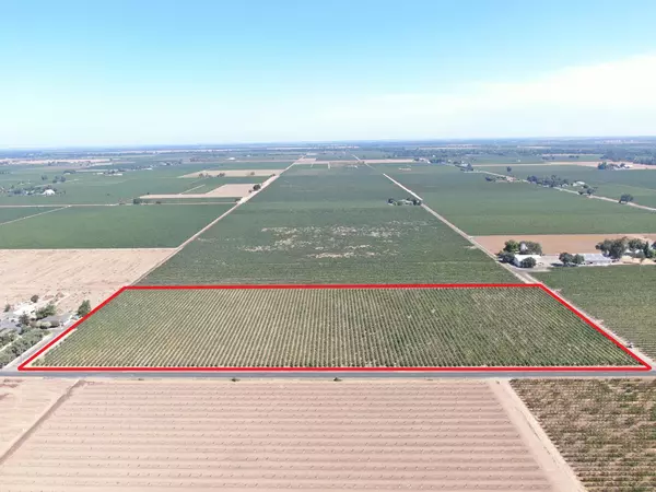 2001 W Woodbridge RD, Lodi, CA 95242