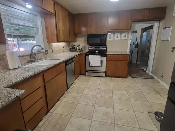Modesto, CA 95354,320 Covena AVE