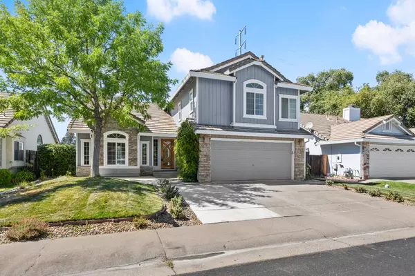 8836 Hiddenspring WAY, Elk Grove, CA 95758