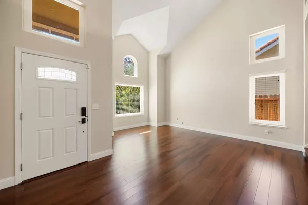 Rocklin, CA 95765,5714 Byron CT