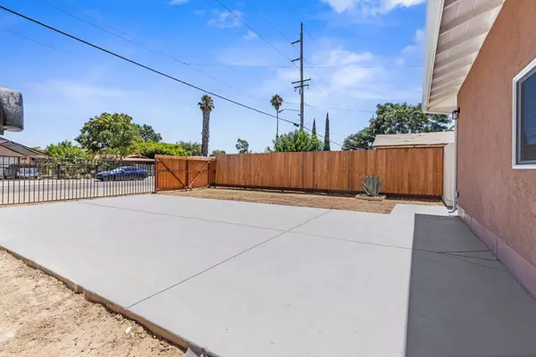 Modesto, CA 95354,403 Kerr